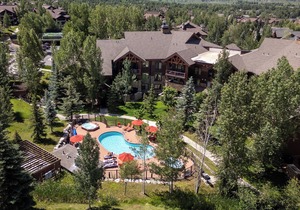BL6102 | Unforgettable Mtn Getaway | 4 Pools | Walk to Mountain | Air Chilling