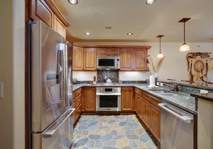 BL6103 | Perfect for the Entire Family | 10 Hot Tubs | 4 Pools | Air Chilling