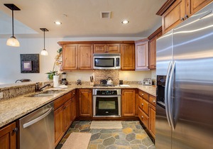 BL6106 | Mountain Residence | Private Patio with Hot Tub | Air Chilling