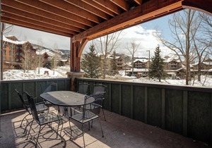 BL6106 | Mountain Residence | Private Patio with Hot Tub | Air Chilling