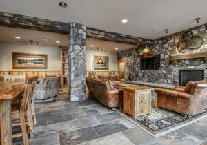 Black Bear 8053 by SummitCove Lodging
