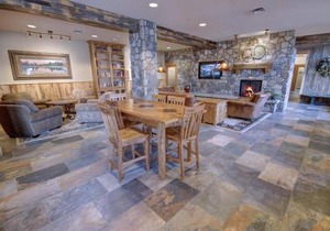 Black Bear 8053 by SummitCove Lodging