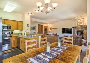 Breckenridge Condo: Hot Tub Access & Close to Ski!