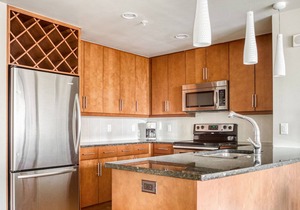 Bright Cherry Creek 2BR w/ Theater & Gym, nearby shopping, by Blueground