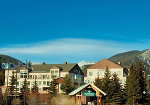 Bright Mountain Condo for 4 with Full Kitchen