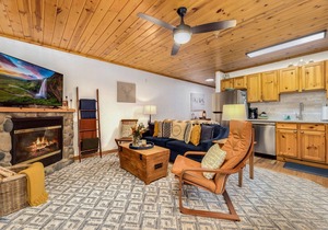 Bugle Point B08 (Private Hot tub) River Views!