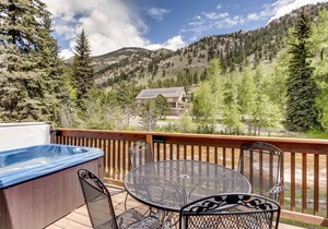Bugle Pointe A09 (Private Hot tub) River Views!