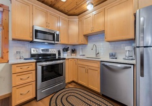 Bugle Pointe B20 (Private Hot tub) River Views!