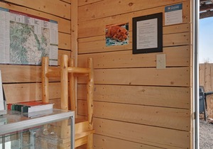 Cabin with WiFi, home comforts, & shared grill - dogs welcome