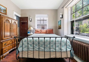 Capitol Hill Den