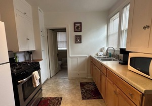 Charming And Gorgeous 1 Bedroom Unit In Old Town