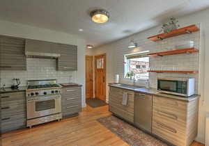 Charming Downtown Home w/Mountain Views & Media Room, Near Hot Springs!