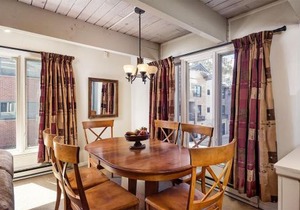 Chateau Chaumont Unit 8, Condo with Excellent Location, 1 Block to Aspen Mountain