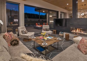 Chic Downtown Penthouse + Incredible Views + Perfect Location - Butterfly Lofts