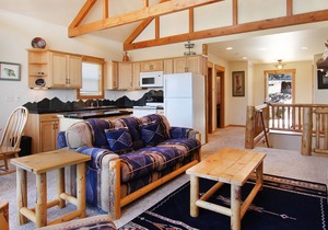 Comanche Peak 39 - 2 Br Condo with 2 Fireplaces - Lake/Mountain Views!
