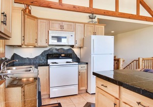 Comanche Peak 39 - 2 Br Condo with 2 Fireplaces - Lake/Mountain Views!