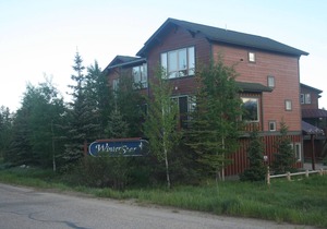 Concert Season is Here! Winterstar Condo - Next To Lift Bus Stop!