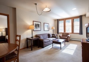 Condo ∙ 2 bedrooms ∙ 7 guests