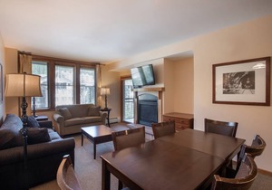 Condo ∙ 2 bedrooms ∙ 6 guests