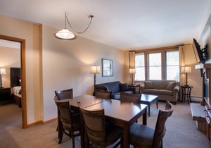 Condo ∙ 2 bedrooms ∙ 6 guests