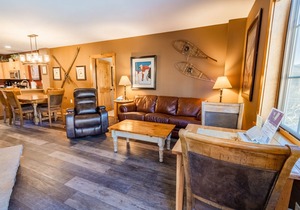 Condo Overlooking Dercum Square, 2 Min Walk to Lifts, Shops & Dining!