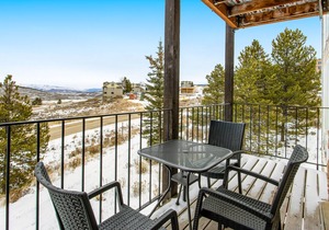 Convenient Home Walking Distance to Granby Ranch with Free WiFi & Gas Fireplace