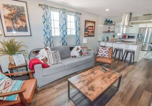 Cowboy Bunkhouse A Rustic Charm Meets Comfort in Denver and off street parking