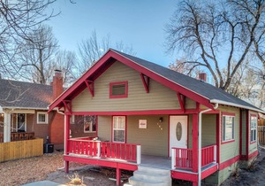 Cozy Cottage Retreat Near Downtown Colorado Springs
