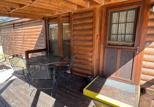 Cozy "Tiny Home" style Cabin Perfect for Couples and Families