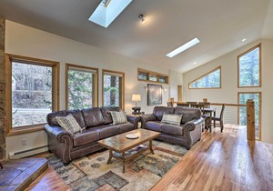 Creekside Mtn House w/ Deck: 8 Mi to Idaho Springs