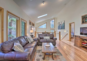Creekside Mtn House w/ Deck: 8 Mi to Idaho Springs