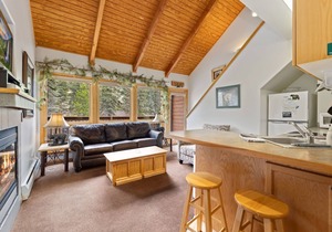 Creekside Suite 10 River View!