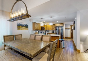 Creekside townhome on bus route with lovely views, fireplace, W/D - dog-friendly