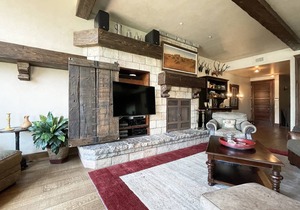 DAKOTA PLACE 8