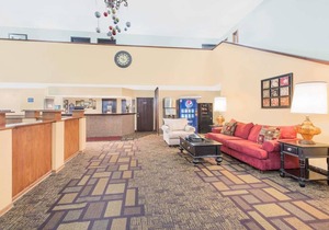 Days Inn by Wyndham Lamar