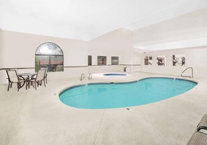 Days Inn by Wyndham Lamar