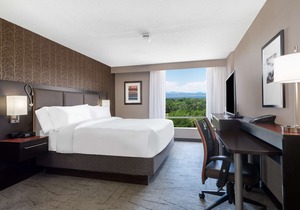 DoubleTree by Hilton Denver Cherry Creek