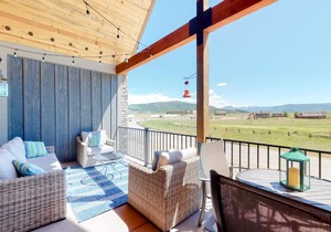 Eagle Ridge Views