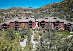EL5110 | Private Hot Tub | 4 Pools | 10 Hot Tubs | Air Chilling