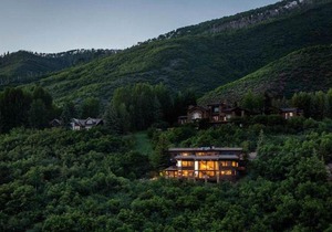 Elegant Red Mountain 5BR Home; Spectacular Views from Every Room