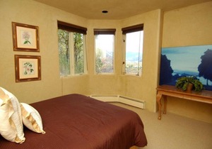Elegant Red Mountain 5BR Home; Spectacular Views from Every Room