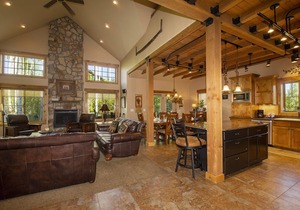 Exceptional home - Luxurious Setting, 3 Master Suites, Private HT, Sleeps 12