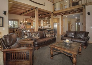 Exceptional home - Luxurious Setting, 3 Master Suites, Private HT, Sleeps 12