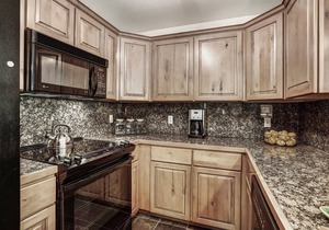 Experience ski in/out cozy mountain living at Tyra Riverbend 213!