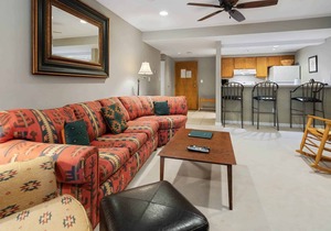 Fallridge 220 - Bright Two Bedroom