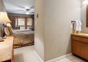Fallridge 220 - Bright Two Bedroom