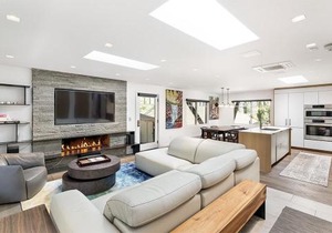 Fasching Haus Unit 390, Luxury Penthouse w/Exceptional Views, Beautiful Decor, and Natural Light