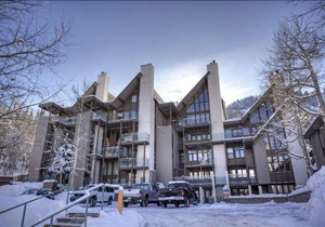 Fifth Avenue Unit 8