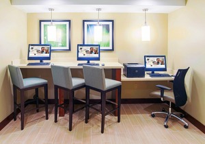 Free Breakfast Buffet. Pool & Gym Access. Near Colorado Convention Center.