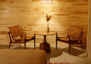 Frontier Drive-Inn | Suite 11